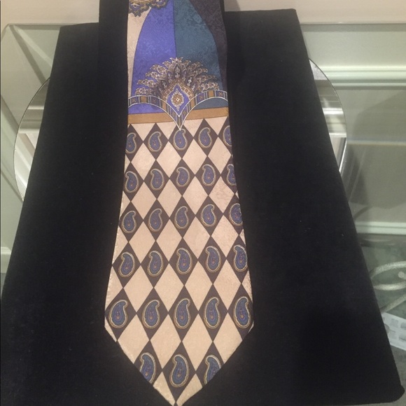 🛍️Host Pick🛍️⬇️Price drop⬇️Men’s Canali Vintage multi coloured neck tie - Picture 1 of 4